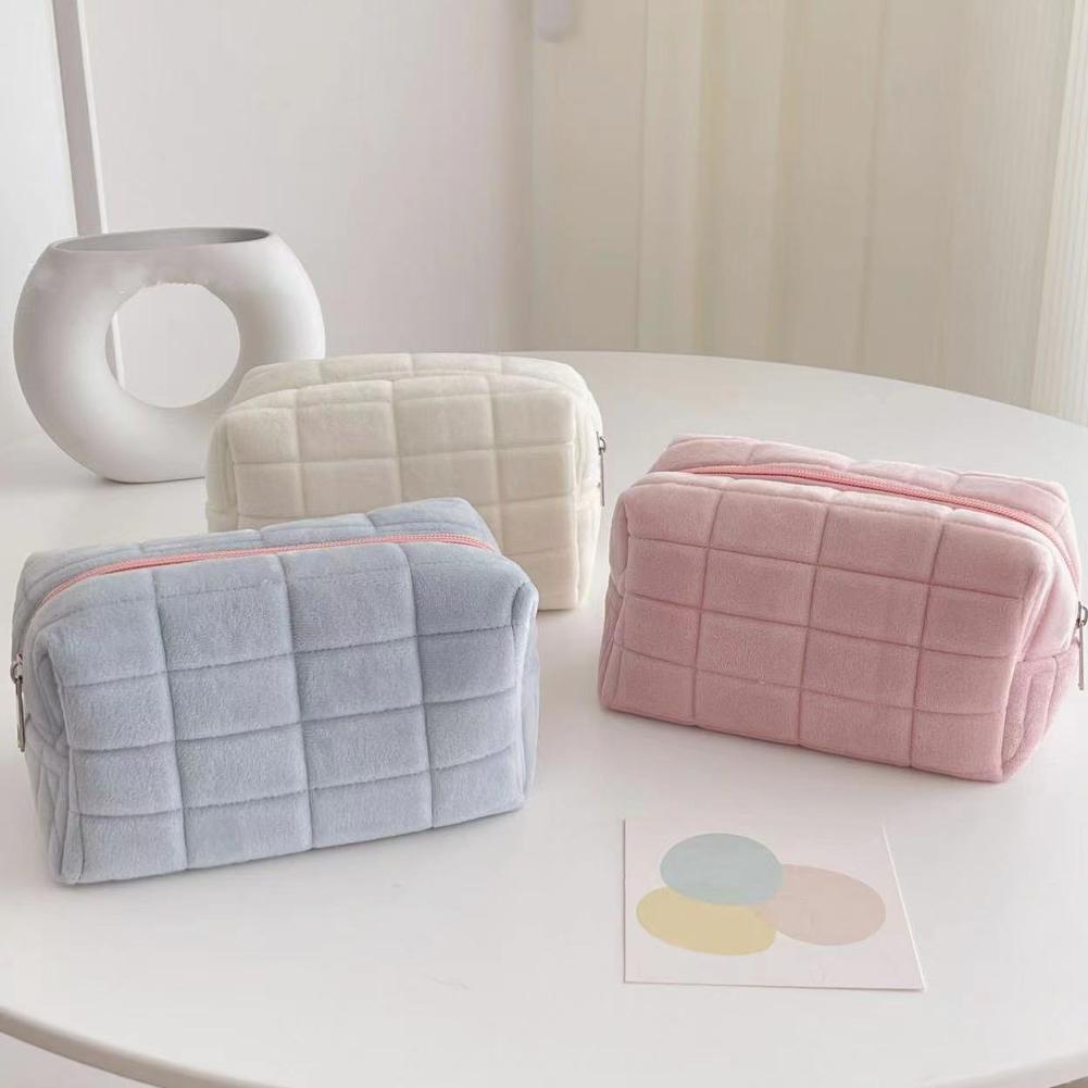 Cute Plush Makeup Bag For Wome - Beauty Makeup Women recension och pris