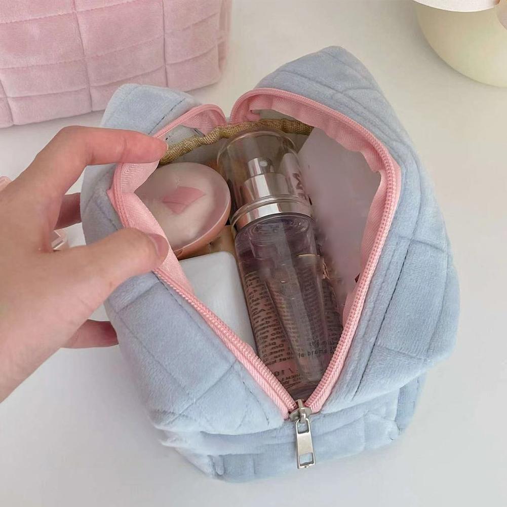 Cute Plush Makeup Bag For Wome - Beauty Makeup Women recension och pris
