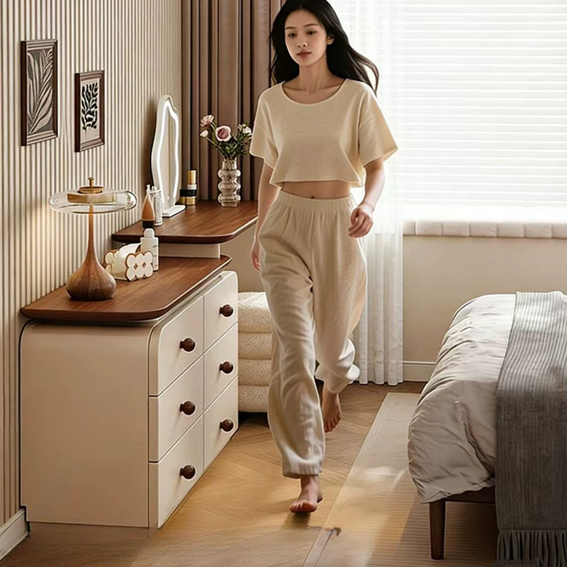 Mid Century Bedroom Dressing T - Beauty Without Makeup recension och pris